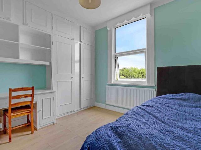 Alexandra Road 1 bed house to rent £800 pcm £185 pw