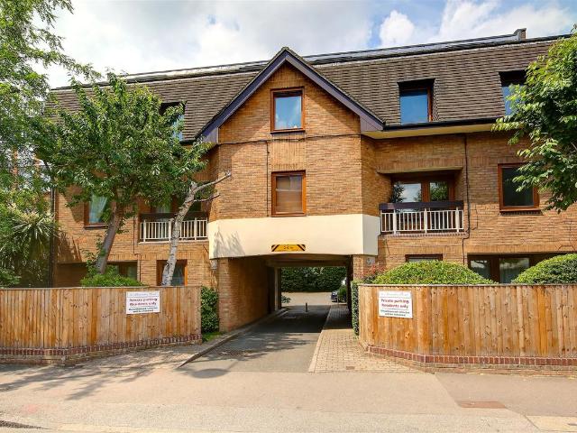 Alexandra Road, Wimbledon SW19, 1 bed flat to rent, £1,825 pcm | PrimeLocation