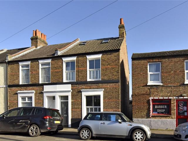 Alexandra Road, Windsor, Berkshire SL4, 3 bed terraced house to rent, £2,995 pcm | PrimeLocation