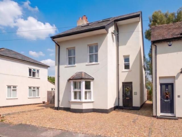 Alexandra Road, Addlestone 5 bedrooms Property for lettings Seymours