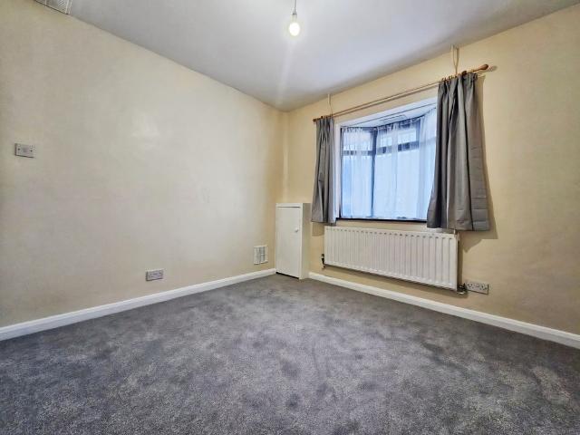 Alexandra Road, Ashford, Surrey, TW15 1TP