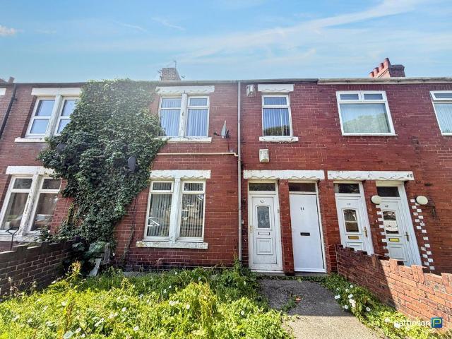 Alexandra Road, Ashington. 3 bed flat to rent £625 pcm £144 pw