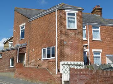 Alexandra Road, Cowes PO31, 1 bed flat to rent, £725 pcm | PrimeLocation
