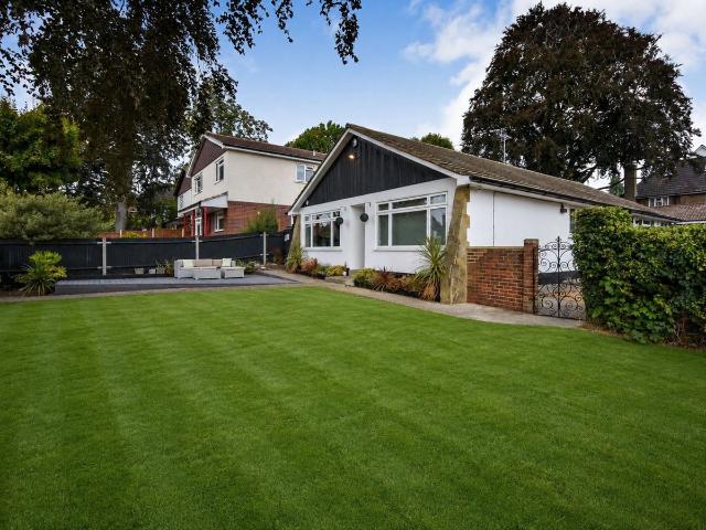 Alexandra Road, Epsom KT17, 5 bed detached house to rent, £3,750 pcm | PrimeLocation
