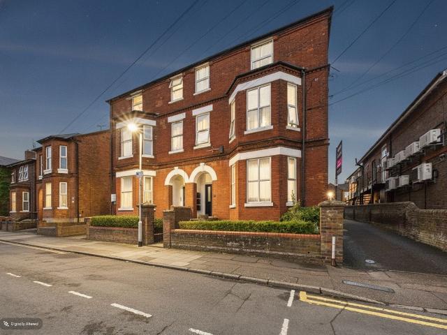 Alexandra Road, Hemel Hempstead, Hertfordshire HP2, 1 bed flat to rent, £1,150 pcm | PrimeLocation