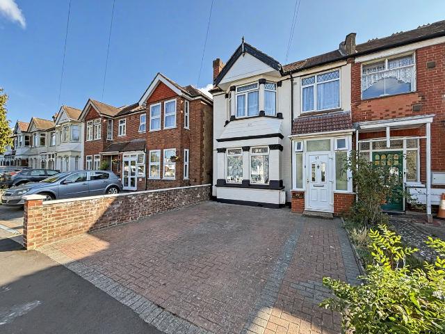 Alexandra Road, Hounslow TW3, 4 bed semi detached house to rent, £2,750 pcm | PrimeLocation
