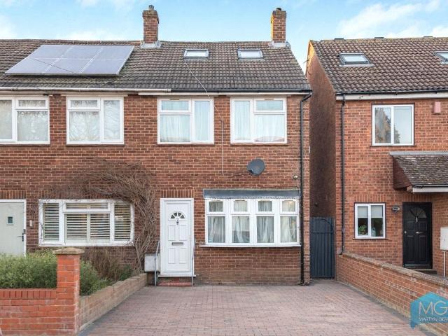 Alexandra Road, London N10, 3 bed semi detached house to rent, £2,500 pcm | PrimeLocation