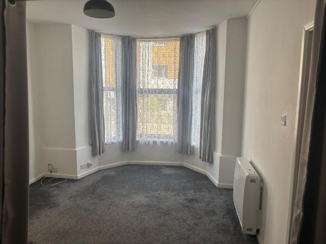 Alexandra Road, Plymouth PL4, Studio to rent, £650 pcm | PrimeLocation
