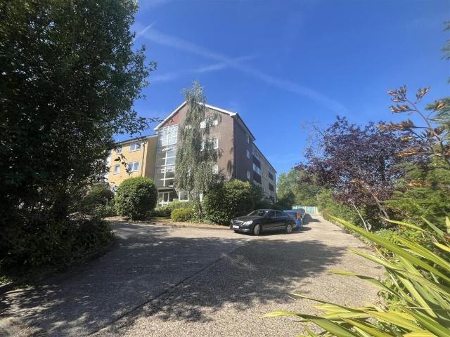Alexandra Road, Reading, Berkshire RG1, 1 bed flat to rent, £1,200 pcm | PrimeLocation