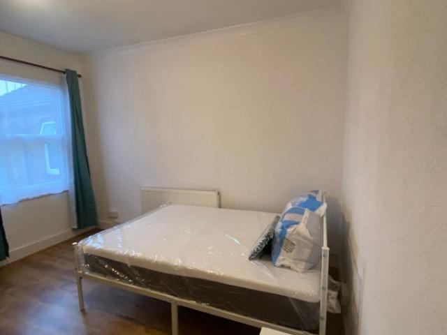 Alexandra Road, Sheerness ME12, 3 bed shared accommodation to rent, £550 pcm | PrimeLocation