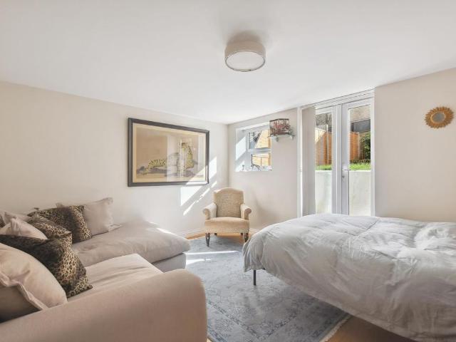 Alexandra Road, St. John’S Wood, London NW8, Studio to rent, £1,895 pcm | PrimeLocation
