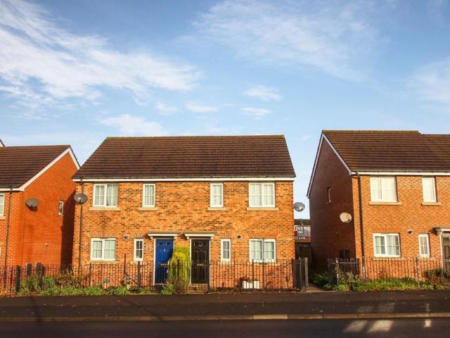 Alexandrea Way, Wallsend 3 bed semi detached house to rent £975 pcm £225 pw
