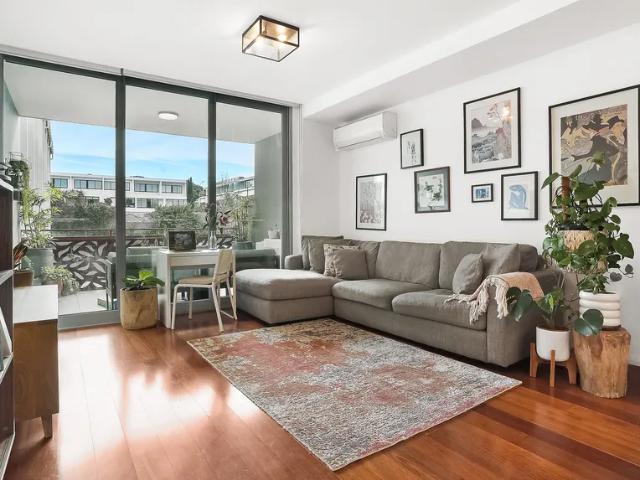 15/30 brennan street, alexandria