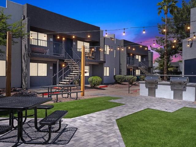 Alegria Apartment Homes 2 Bedroom Apartment for Rent at 520 W Prince Rd, Tucson, AZ 85705