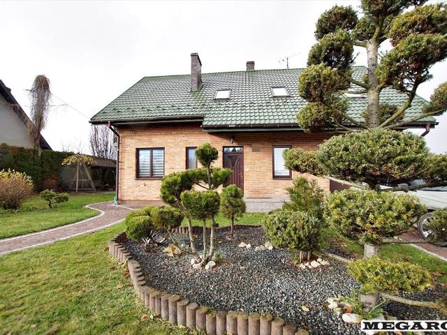 Sprzedam komfortowy dom 146 m² z dużą działką i nowoczesnym ogrzewaniem