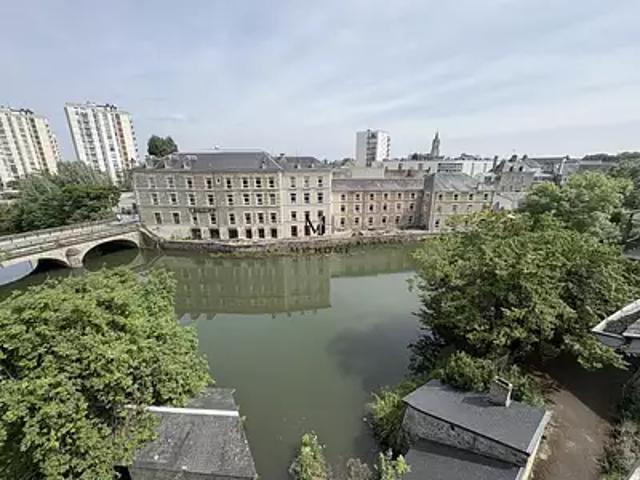 Alençon 61000 Location appartement 1 pièce t1 au dernier étage terrasse
