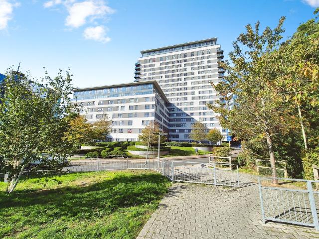Alencon Link, Basingstoke RG21, 1 bed flat to rent, £1,125 pcm | PrimeLocation
