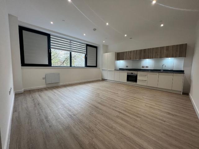 Alencon Link, Basingstoke RG21, 2 bed flat to rent, £1,490 pcm | PrimeLocation