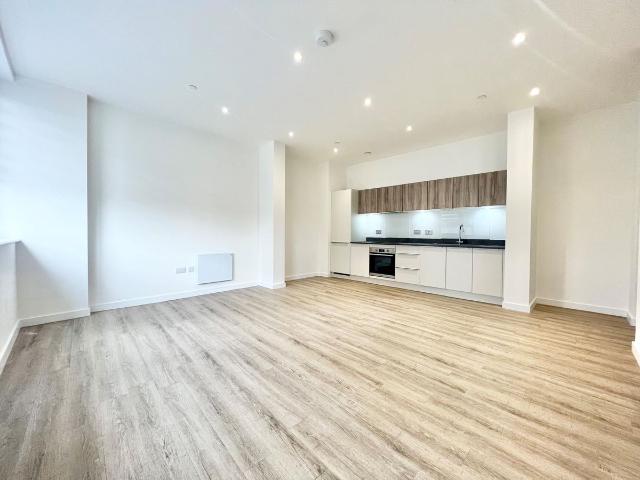 Alencon Link, Basingstoke RG21, 2 bed flat to rent, £1,490 pcm | PrimeLocation