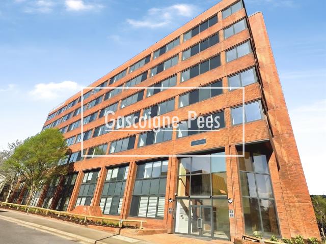 Alencon Link, Basingstoke RG21, 2 bed flat to rent, £1,375 pcm | PrimeLocation