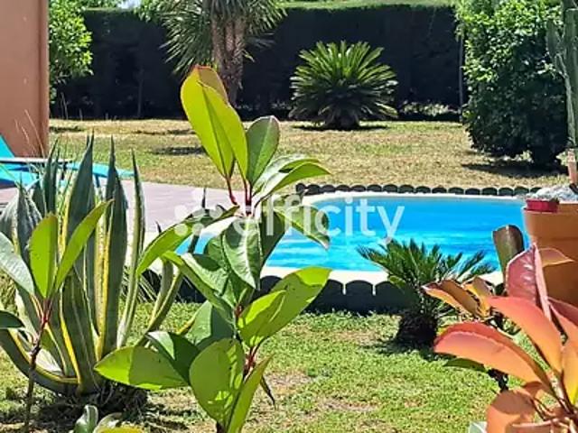 Aléria 20270 Achat / Vente maison 5 pièces t5 piscine jardin