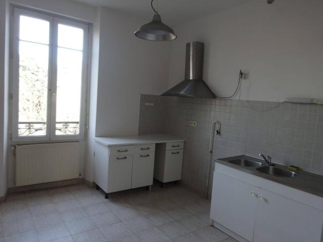 Ales, location appartement deux chambres