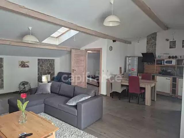 Alès 30100 Achat / Vente appartement 2 pièces t2 au dernier étage terrasse