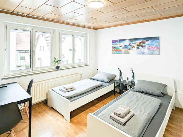 ALFA Stuttgart 3rooms 6 beds Bosch/Porsche INET, Stuttgart Amsterdam Apartments for Rent