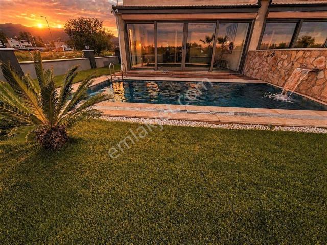 alfadan Havuzlu Lüx Satılık Sinema Salonlu 5+1 Giyinme Odalı Akıllı Villa