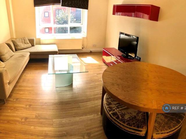 Alford Court, London, N1 3 bed flat to rent £3,500 pcm £808 pw