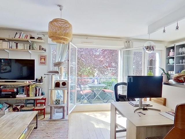 ALFORTVILLE Duplex de 3 pièces avec balcon, jardin et 2 pa. 58m² Alfortville