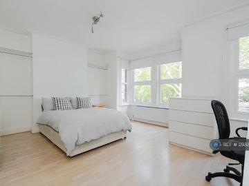 Alfoxton Avenue, London, N15 5 bed terraced house to rent £4,766 pcm £1,100 pw