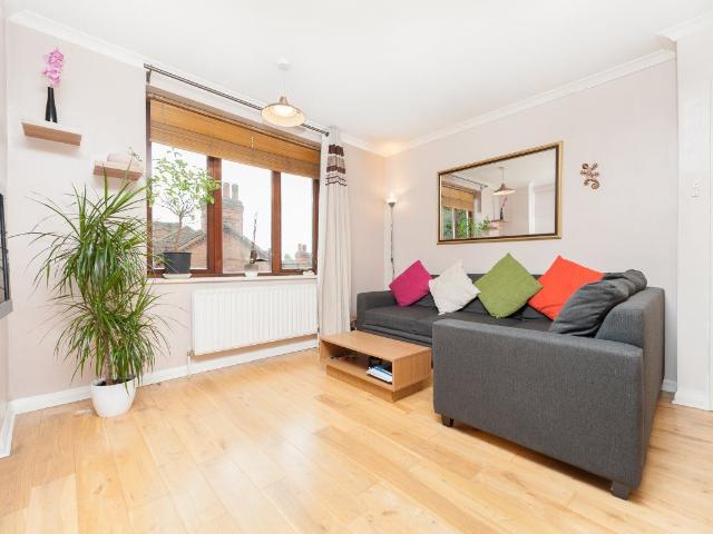 Alfoxton Avenue, Turnpike Lane N15, 1 bed flat to rent, £1,700 pcm | PrimeLocation