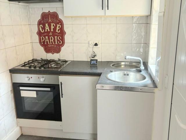 Alfred Street, Halifax HX1, 2 bed property to rent, £600 pcm | PrimeLocation