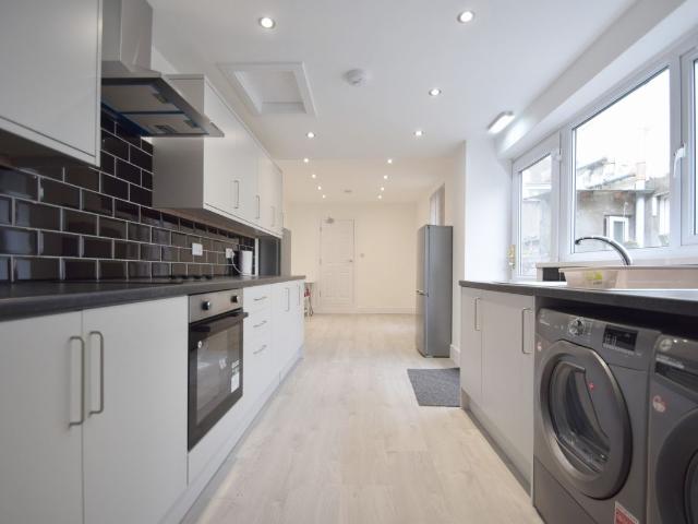 Alfred Street, Roath CF24, 5 bed terraced house to rent, £2,625 pcm | PrimeLocation