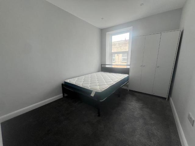Alfred Street, Weston super Mare. 1 bed in a house share to rent £600 pcm £138 pw