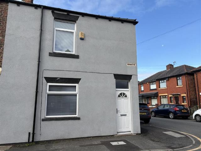 Alfred Street, Wigan WN1 2 bed end of terrace house to rent £850 pcm £196 pw