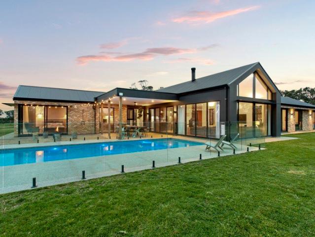 'Alfred Park' An architectural masterpiece in a grand setting