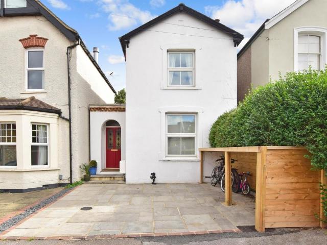 Alfred Road, Sutton SM1, 3 bed detached house to rent, £2,500 pcm | PrimeLocation