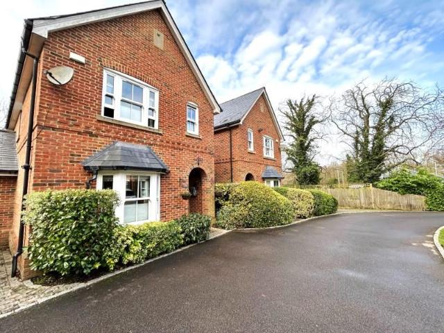 Algernon Place, Normandy GU3, 3 bed detached house to rent, £2,500 pcm | PrimeLocation