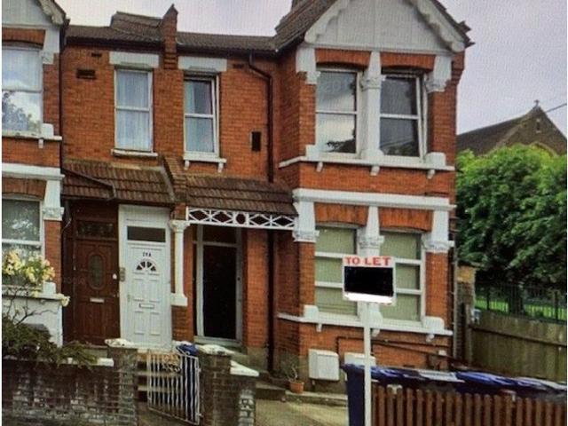 Algernon Road, Hendon NW4, 2 bed flat to rent, £2,150 pcm | PrimeLocation