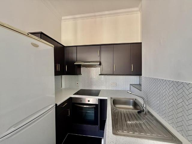 Alhambra Road, SOUTHSEA 2 bed apartment to rent £1,000 pcm £231 pw