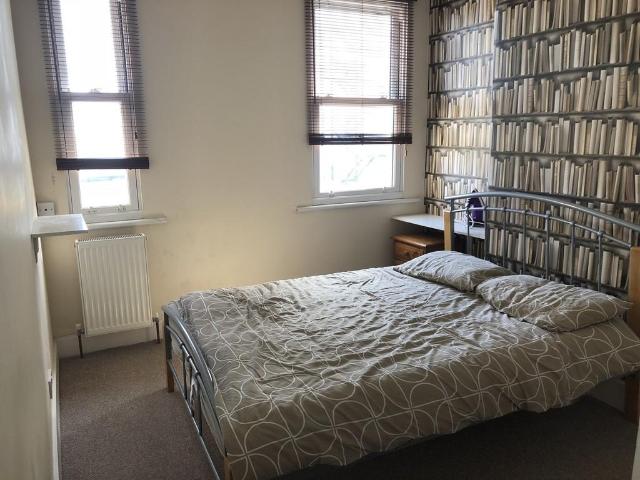 Alhambra Road, Southsea 4 bed flat to rent £1,700 pcm £392 pw