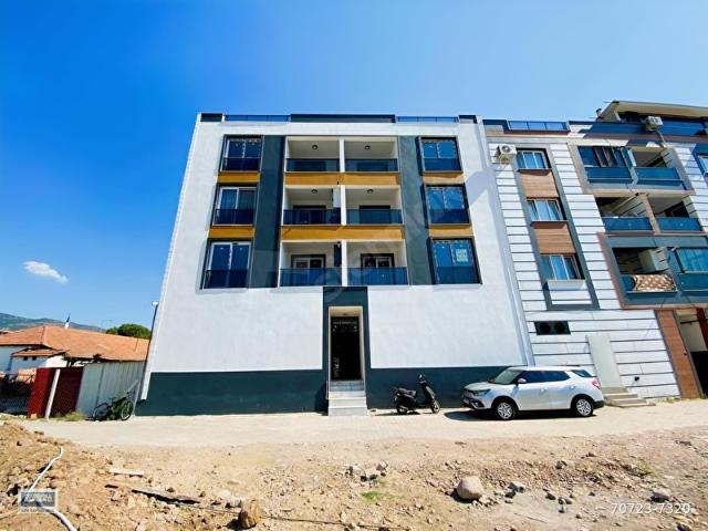ALİAĞA HELVACIDA GENİŞ,TERASLI,DUBLEKS SATILIK 5+1 DAİRE