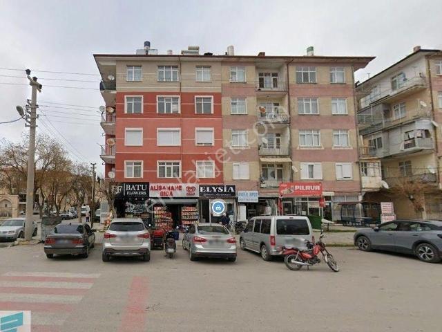 Alişahane Mah.de Ara Kat 3+1 Satılık Daire