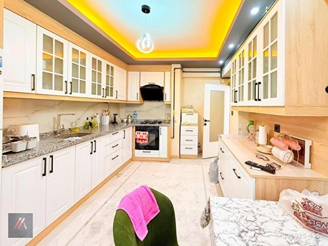 ALİ ASAF DAN 140 MT TERAS BALKON G.ODASI ÇİFT BANYO ARA KAT3+1