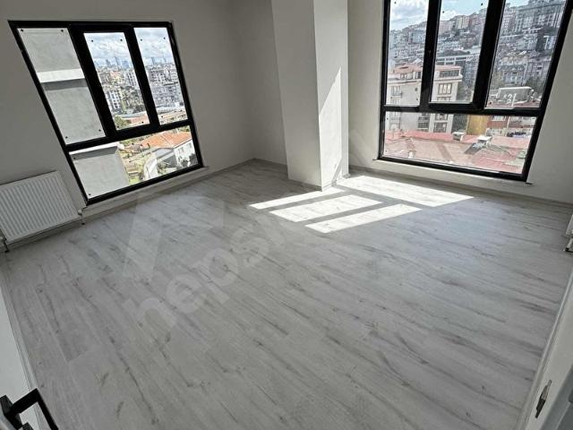 ALİBEYKÖY DİŞ HASTANESİNE YAKIN OTOPARKLI 2+1 SIFIR SATLIK DAİRE