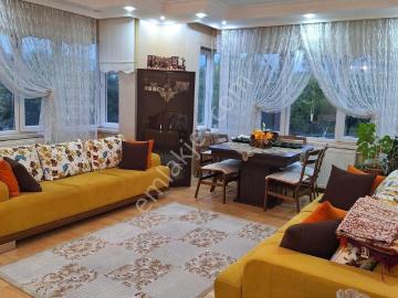 Ali İhsanpaşa Da Kardelen Sitesinde Satılık Geniş 4+1 Daire