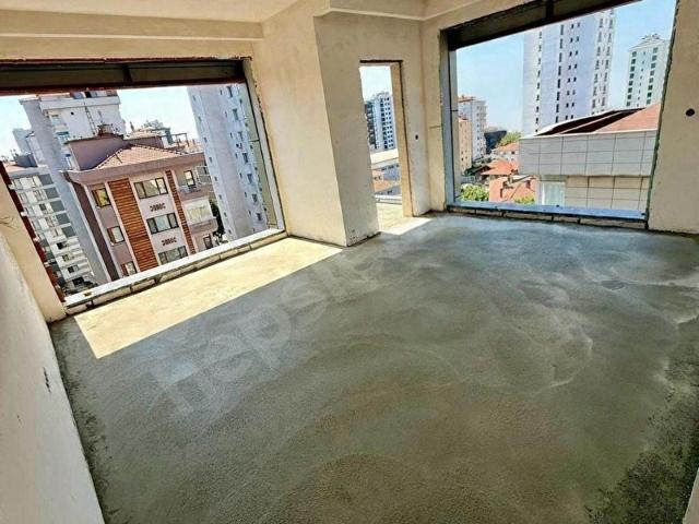 ALİ NİHAT TARLAN CADDESİNDE 110M2 3+1 BALKONLU ARA KAT SATILIK DAİRE