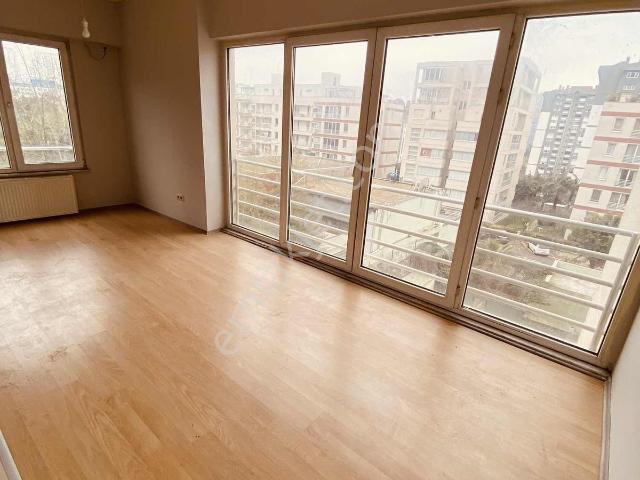 Ali Topal Grmk Ka Green Sitesi'nde Kiralık 1+1 Daire, 52m²